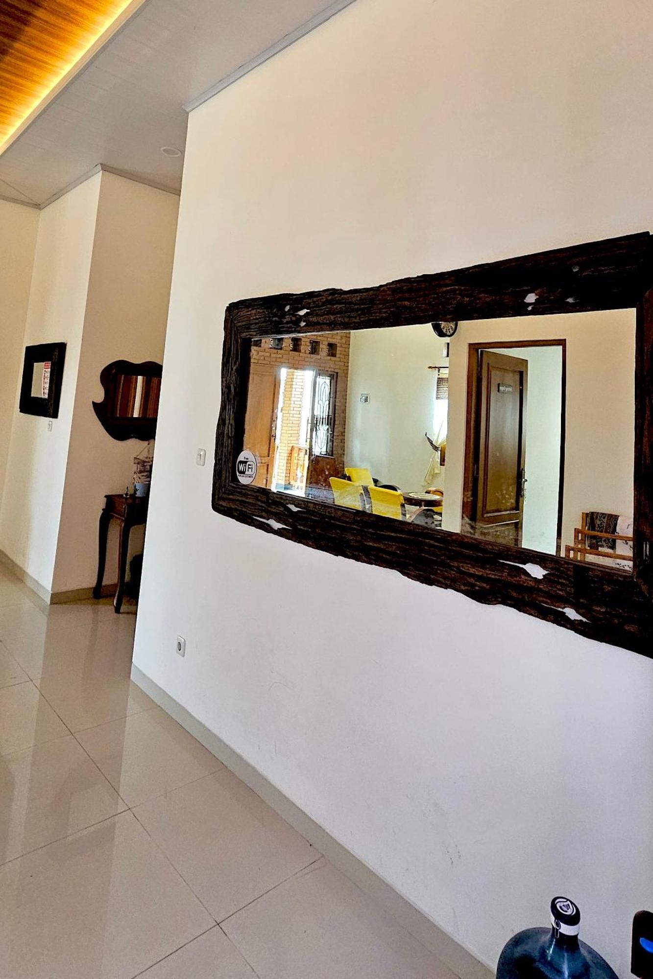 Omah Tabon Jogja - Close To Malioboro Yogyakarta Exterior photo